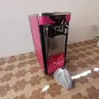 مكينة ايس كريم للبيع شبه جديده