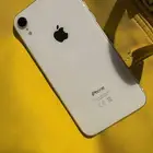 ايفون XR للبدل ب ايباد او تاب