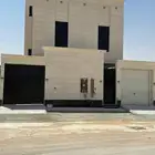 فيله للبيع حي الجنادريه مليون و70الف المساحه 300