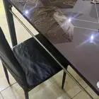 طاوله طعام
