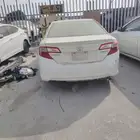 كامري 2014 للبيع تشليح قطع غيار فقط