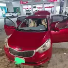 أعلن لكم سيارة كيا سيراتو موديل 2015 نص فل جنوط زجاج كهرباء