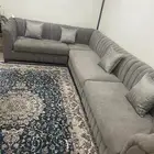 للبيع كنب لون رمادي