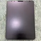 ايباد برو 11 بوصه و شريحه   128 قيقا مع كرتونه واغراضه