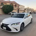 لكزسES300 h 2023