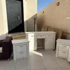 للبيع تسريحه وغرفة نوم ومرتبه