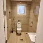 شقة جديدة حي الحمراء بجوار جسر المالك فهد للايجار