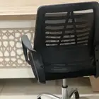 طاوله مكتب وكرسي بحاله ممتازه جدا