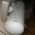 خزان غاز 1000 ليتر حاله ممتازه مع اجهزه الاندار الداخليه