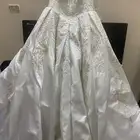 فستان زفاف تفصيل