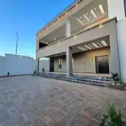 فلة فاخرة كبيرة