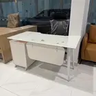 مكاتب ادارية فخم ابيض وبارتيشن متوفر (اثاث مكتبي جديد مودرن