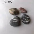 حجر طبيعي بأشكال مميزة ونقوشات طبيعية 100