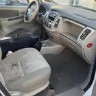 انوفا 2012 للبيع مالك اول