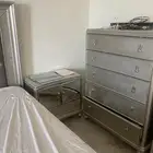 غرفة نوم من المطلق شبة الجديدة
