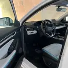 جيلي ام جراند 2025