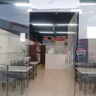 بوفية فول وفلافل في حي الجامعة