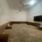 مجلس نظيف للبيع على السوم