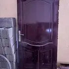 باب خشب مع الحلق حقه