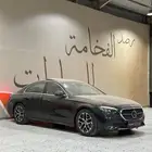 مرسيدس E200 2025 اصفار . رصد الفخامة