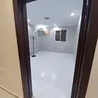 شقه للايجار في حي ظهرة لبن الشرقي
