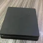 سوني معه يد و ألعاب داخله فورت نايت وكوره