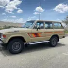 للبيع صالون لاندكروزو موديل 1984