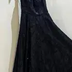 فستان اسود سهره