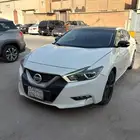 مكسيما