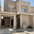 للبيع فيلا مع شقتين