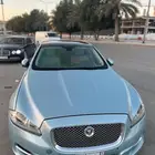 جاكوار XJL حجم 8V م 2013 نظيفة للبيع بشكل عاجل