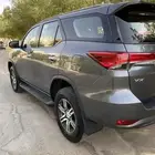 فورشنر 2023 VX بنزين شبه جديد