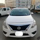 صني نيسان 2022 اللون أبيض في قمة النظافة