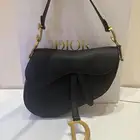شنطه ديور الحجم الكبير شبه جديده