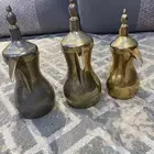 دلال للبيع