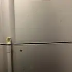وثلاجه كبيرة