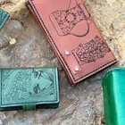 محافظ جلود طبيعيه