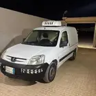 بيجو 2012 ثلاجه