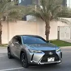 لكزس UX200 2021