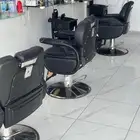 صالون رجالي للبيع