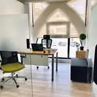 مكاتب مؤثثه للإيجار