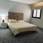 شقة مؤثثة بموقع مميز للبيع