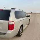 كيا كرنيفال 2015