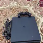 سوني فور نظيف جدا ما نفك