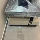 طاولة جديده لم تستعمل بأكياسها
