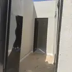 استراحات عمال في الرمال