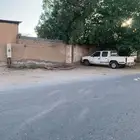 بيت شعبي مساحة كبيرة خلفه الاسواق القديمة في الرفيعة