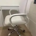 مكتب وكرسي مكتب ابيض