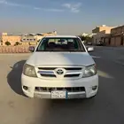 للبيع هايلكس ديزل نظيفه مديل 2006