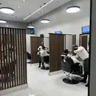 صالون حلاقه للتقبيل بحي الموسى .